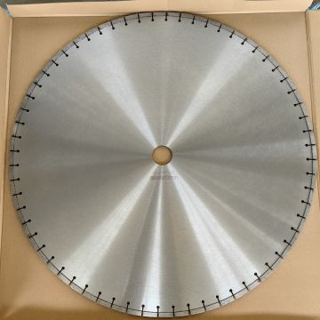 700 मिमी डायमंड कंक्रीट ने कंक्रीट कटिंग के लिए उच्च दक्षता वाले ब्लेड देखा